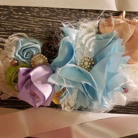 'Oh boy' mother's baby shower sash - Picture 2 of 2